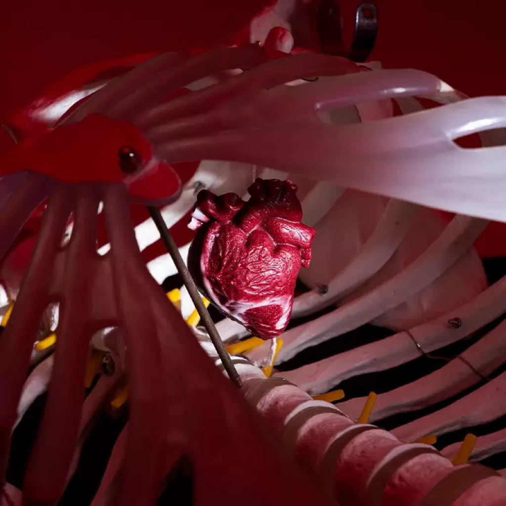 dluveys heart low temperature candle (copy)